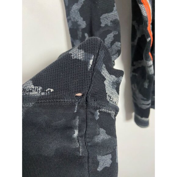 American Fighter Men's 1974 Premium Athletics Long Sleeve Shirt Camo print sz XL - Picture 10 of 16